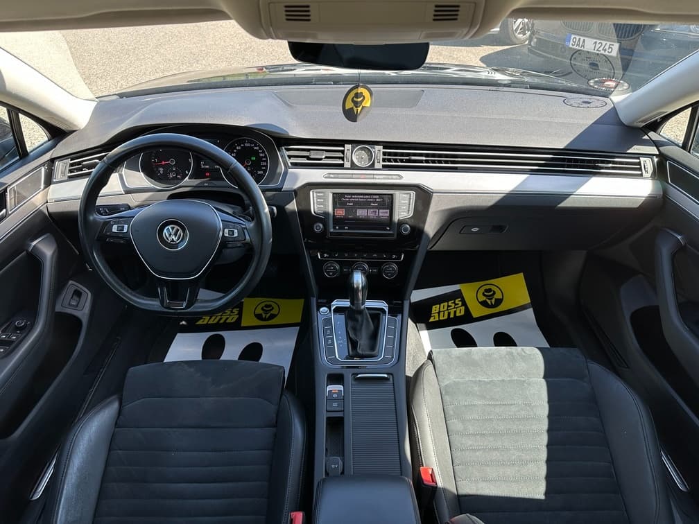 2016 Volkswagen PASSAT - 10