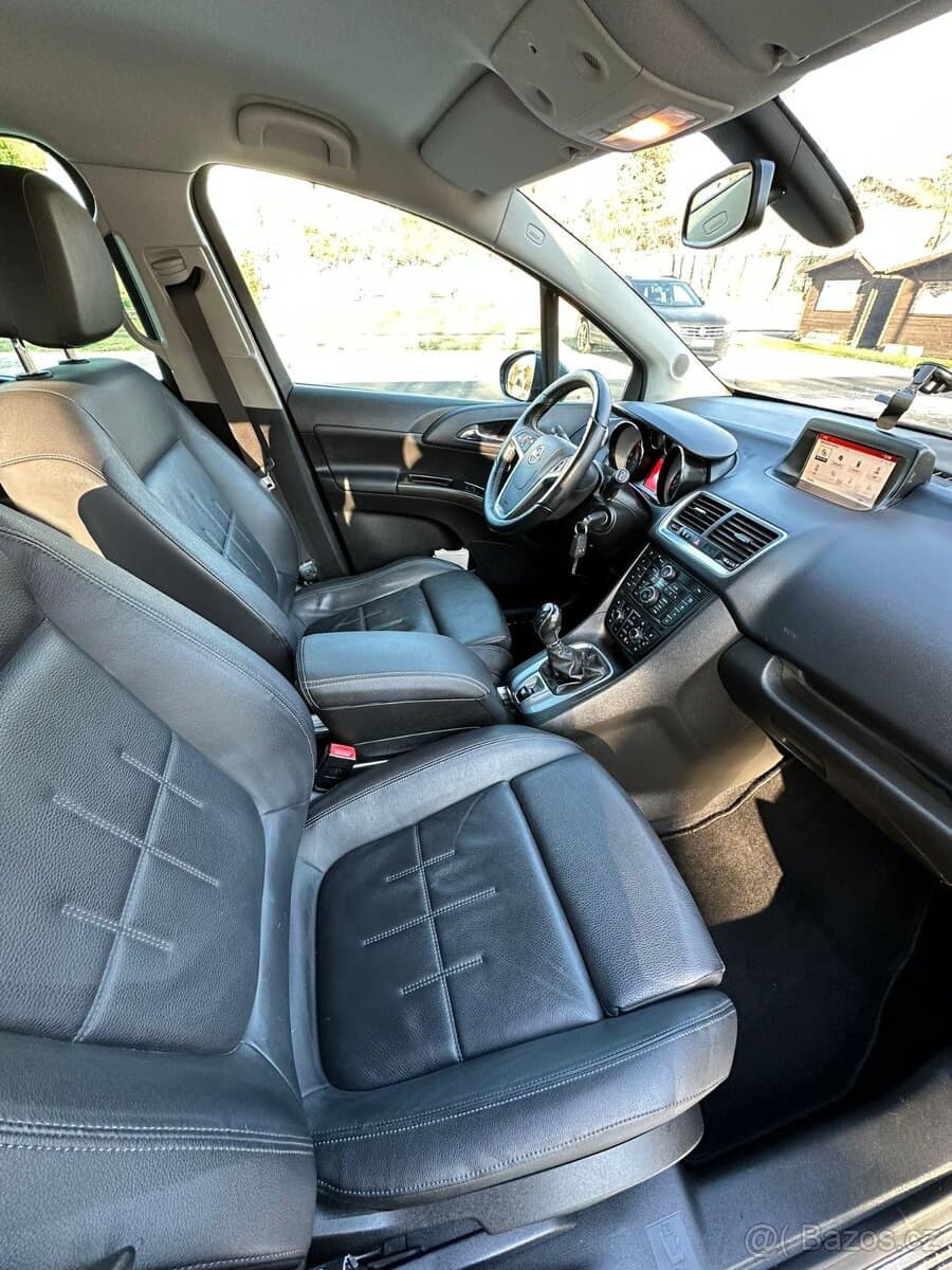 2015 Opel MERIVA - 10