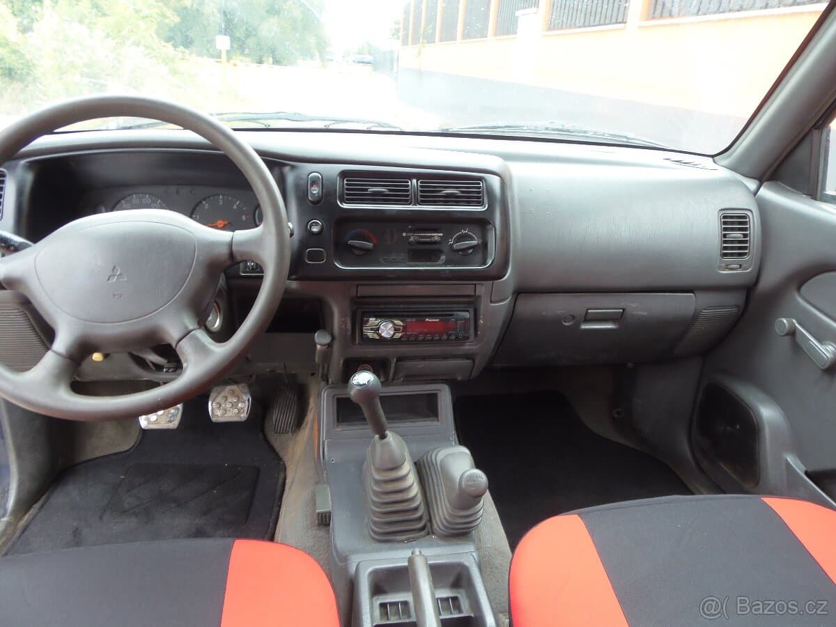2000 Mitsubishi L200 - 10