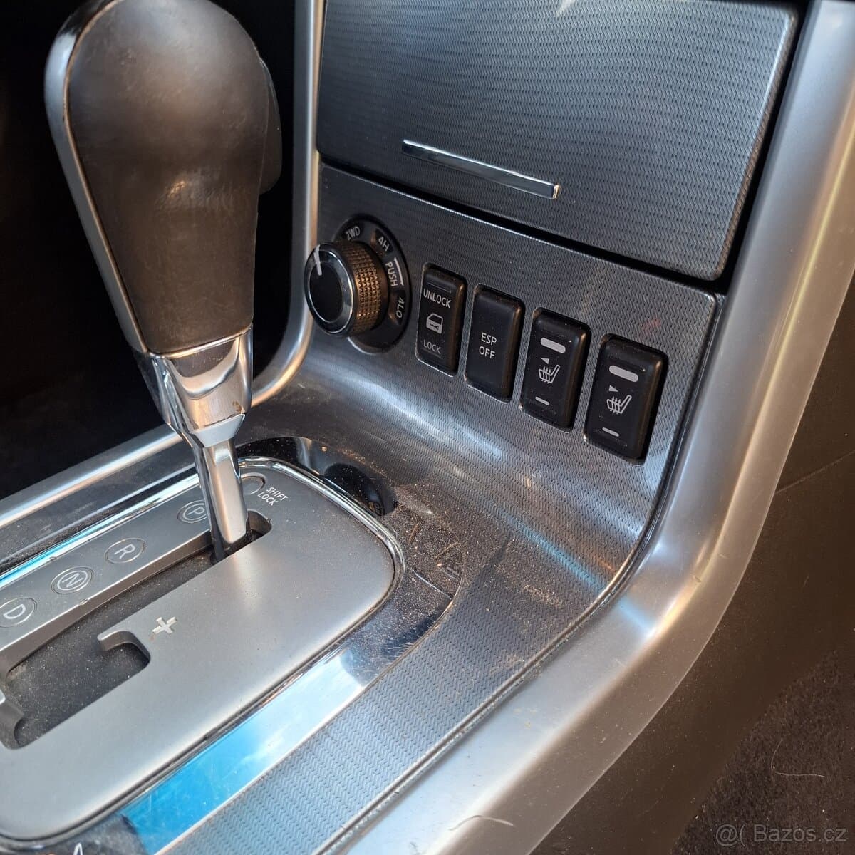 2011 Nissan NAVARA - 10