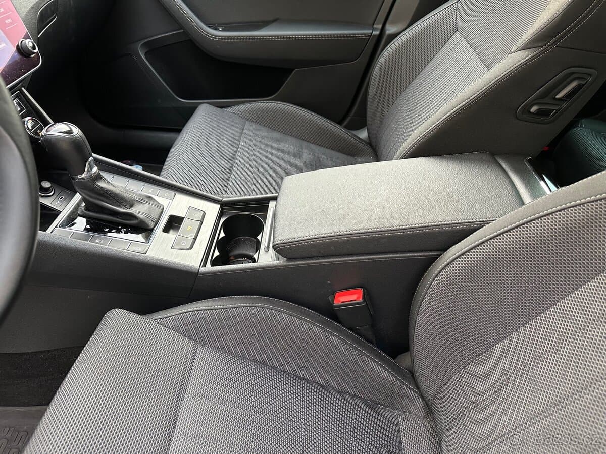 2022 Škoda SUPERB - 10