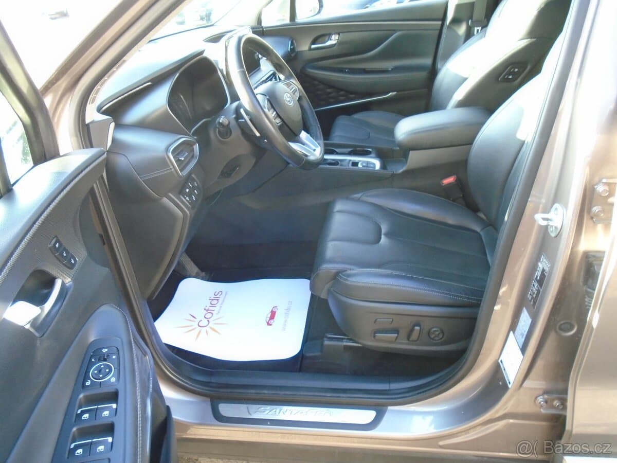2020 Hyundai SANTA FE - 10