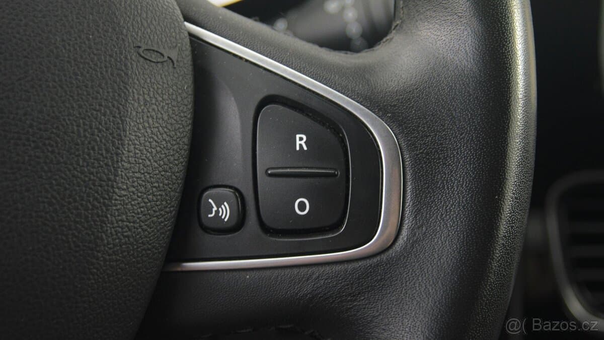 2017 Renault CLIO - 10