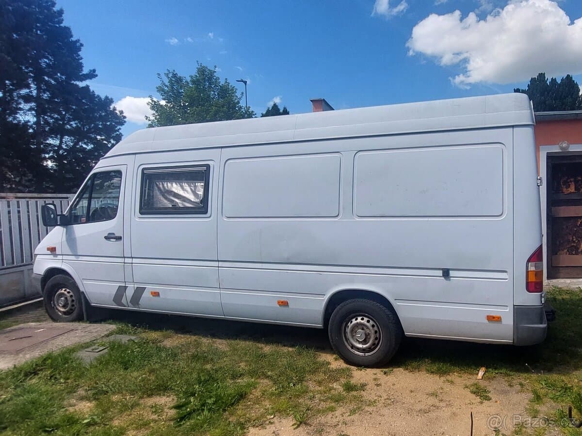 2002 Mercedes-Benz SPRINTER - 10