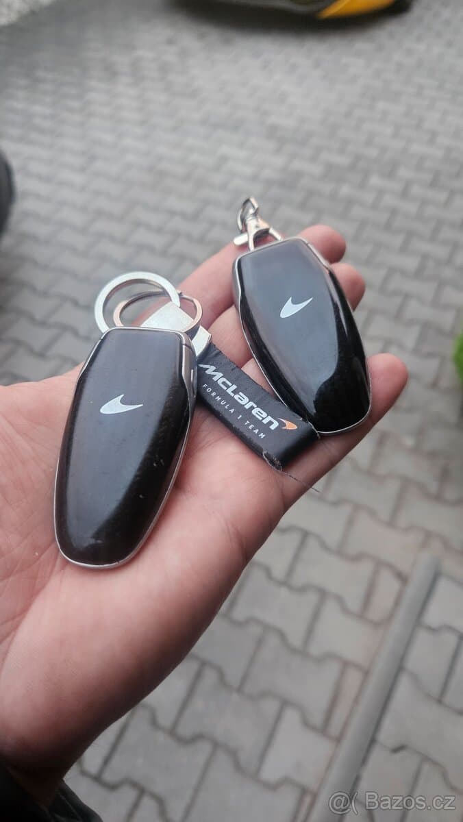 McLaren MP4 - 10