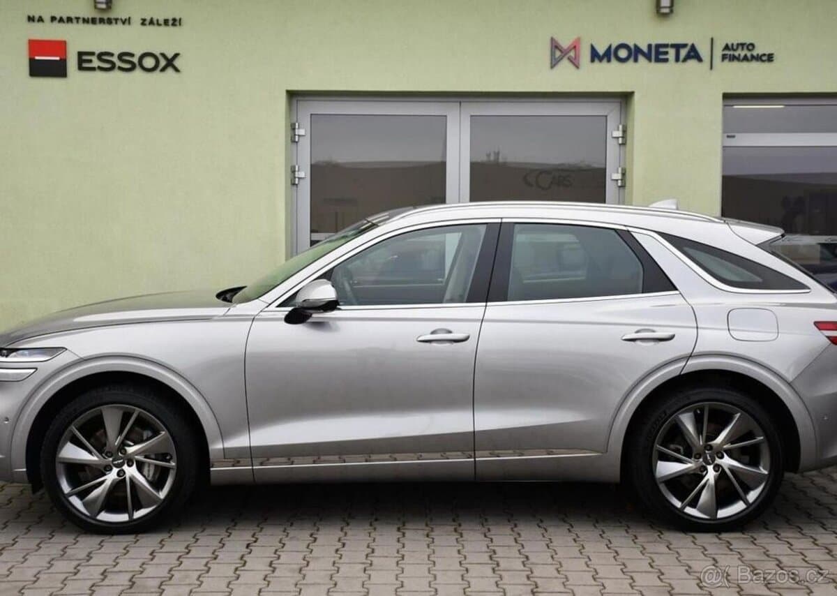 2022 Genesis GV70 - 10