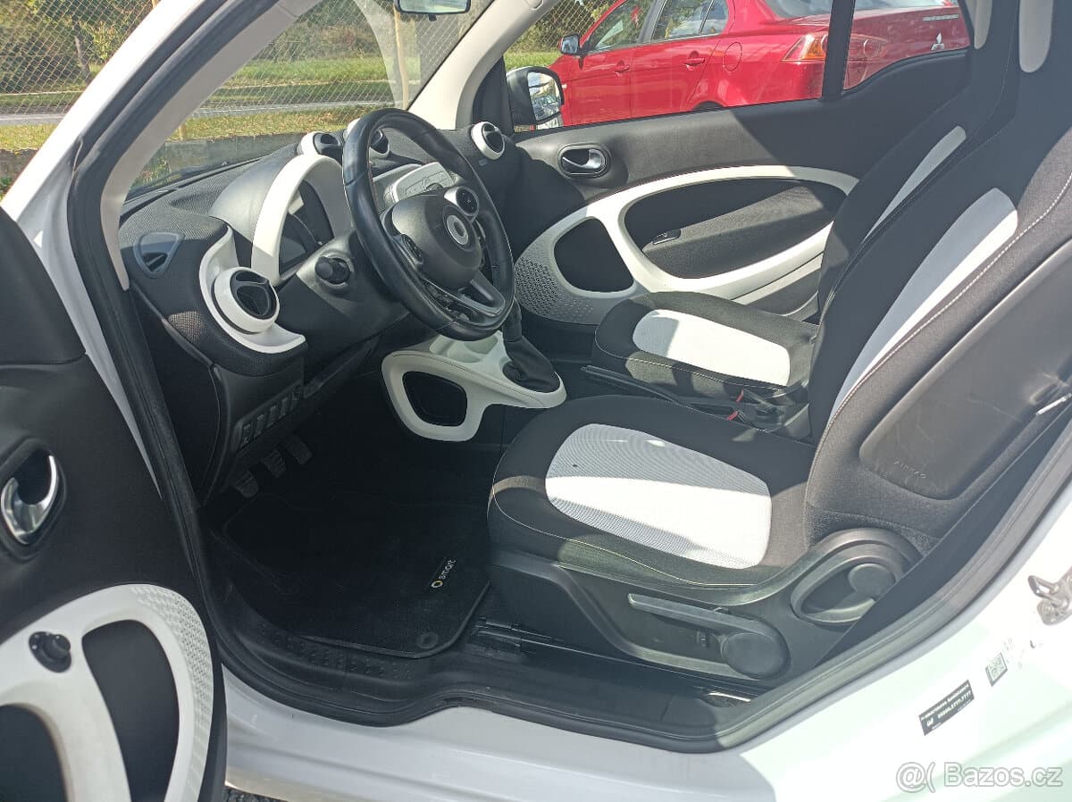 2014 Smart FORTWO - 10