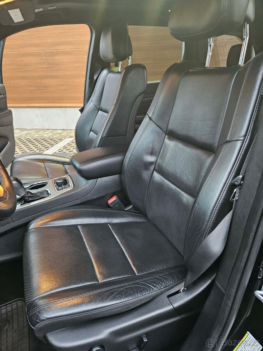 2018 Jeep CHEROKEE - 10