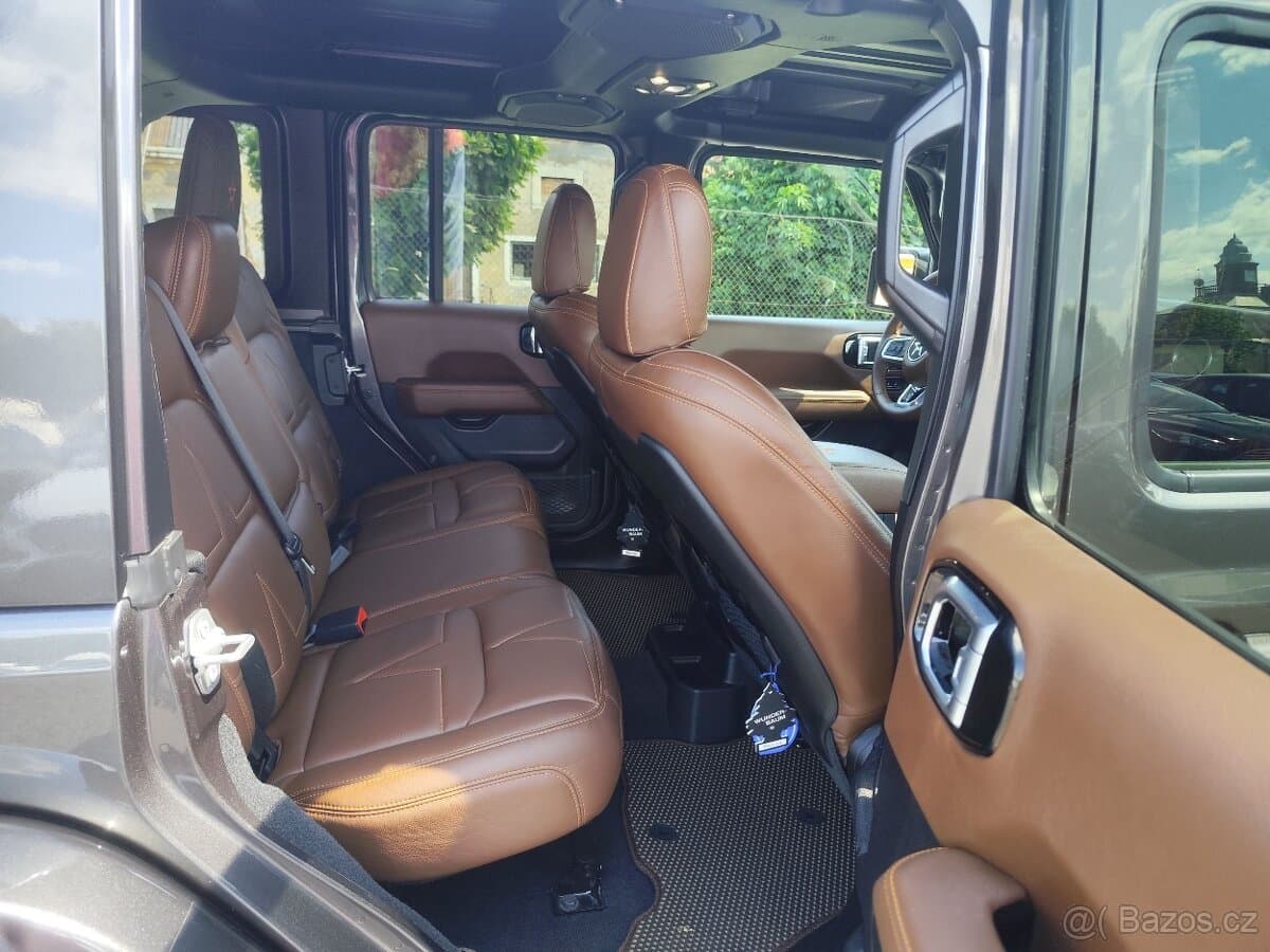 2022 Jeep WRANGLER - 10