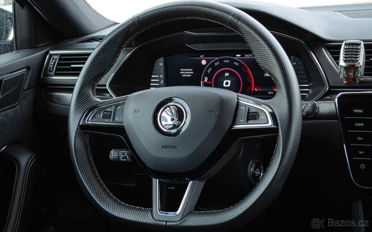 2020 Škoda SUPERB - 10
