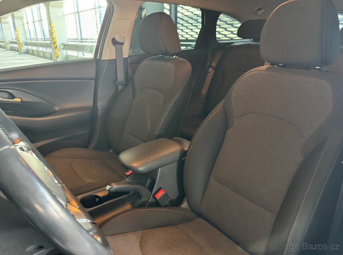 2020 Hyundai i30 - 10