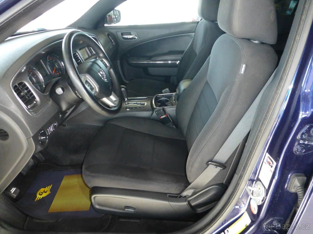2013 Dodge CHARGER - 10