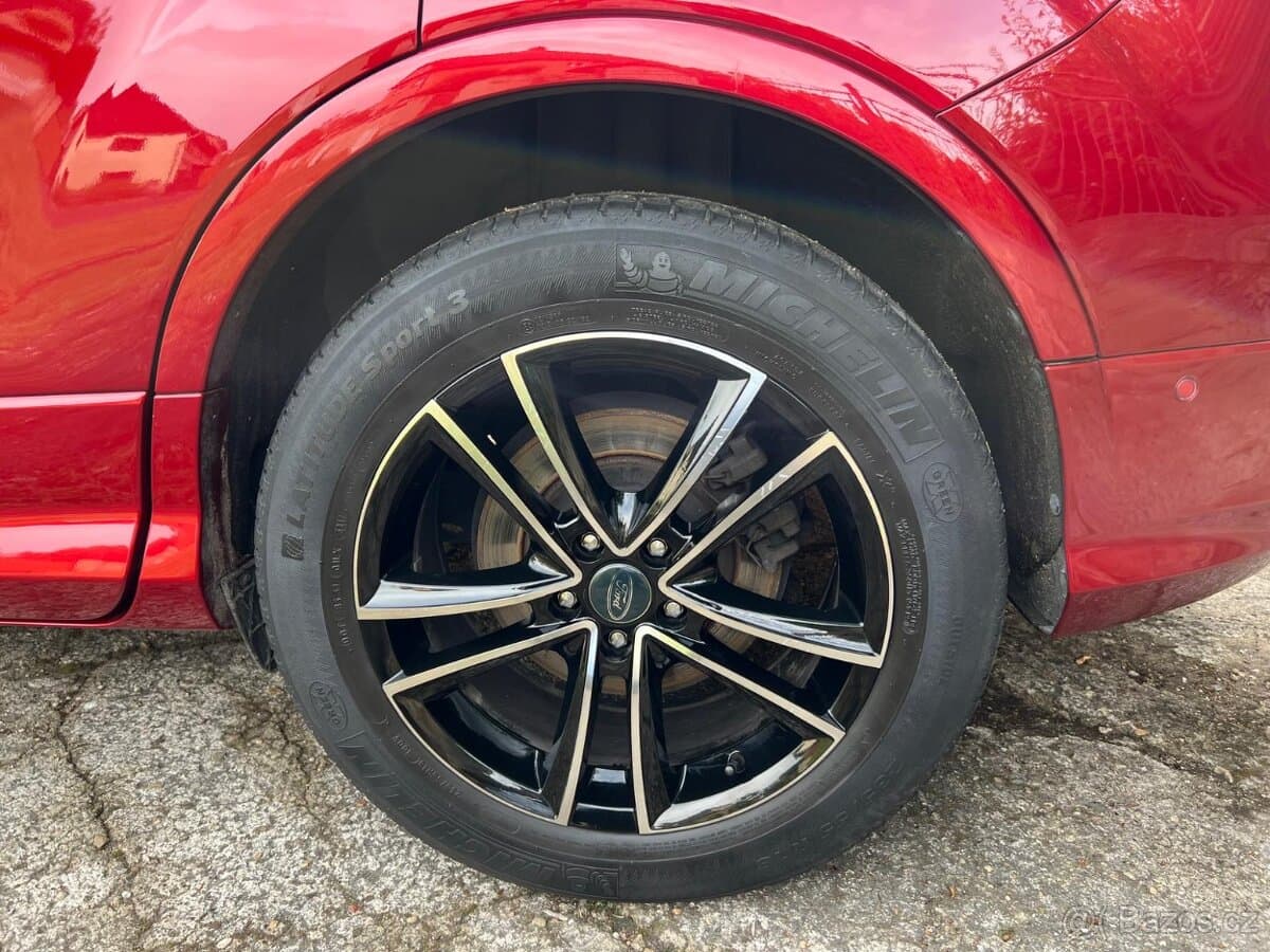 2019 Ford KUGA - 10