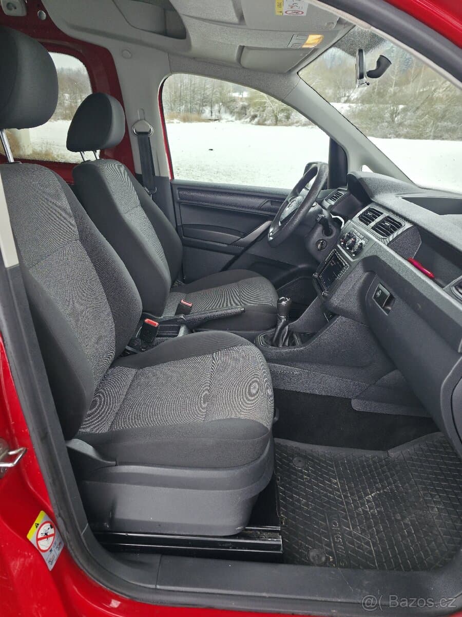 2019 Volkswagen CADDY - 10