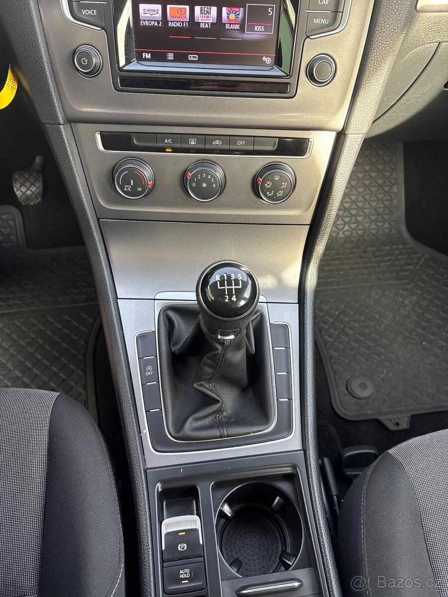 2015 Volkswagen GOLF - 10