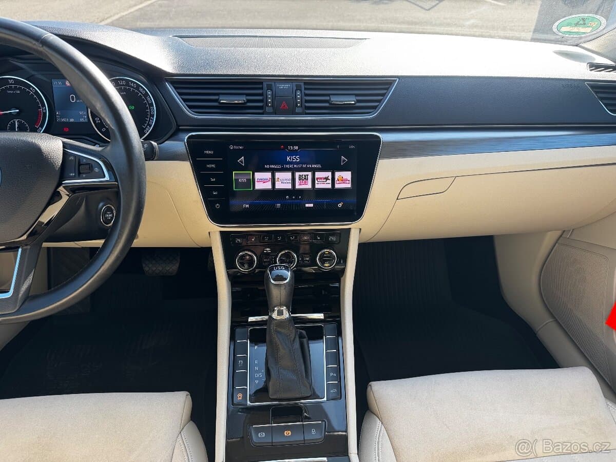 2019 Škoda SUPERB - 10
