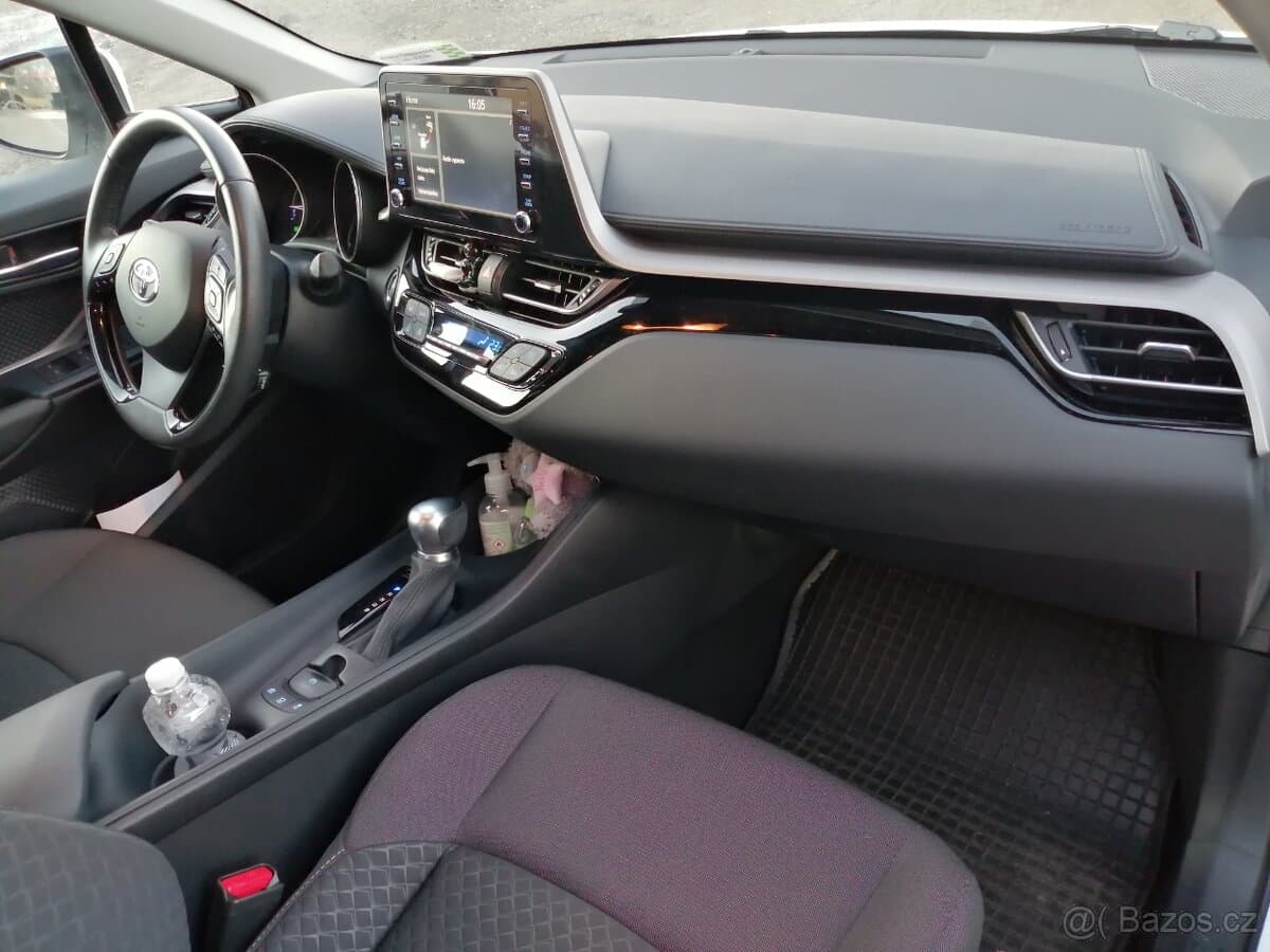 2021 Toyota C-HR - 10