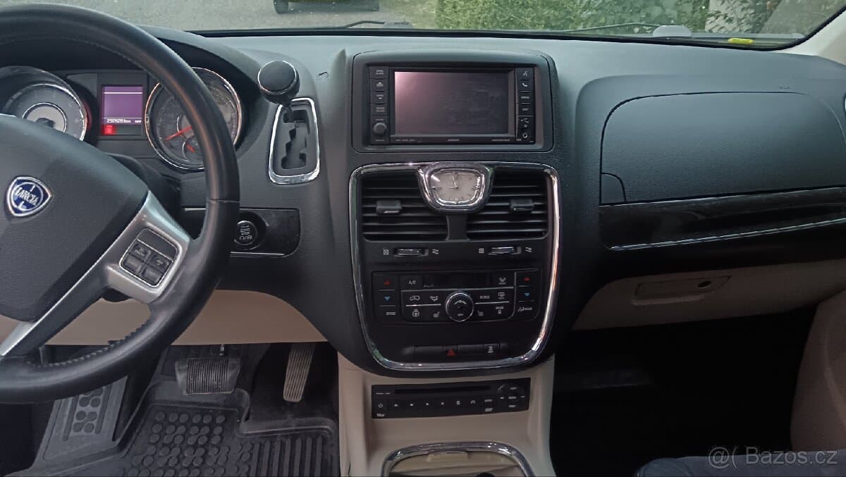 2012 Lancia VOYAGER - 10
