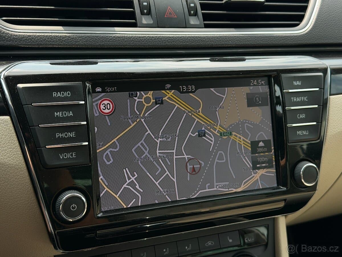 2016 Škoda SUPERB - 10