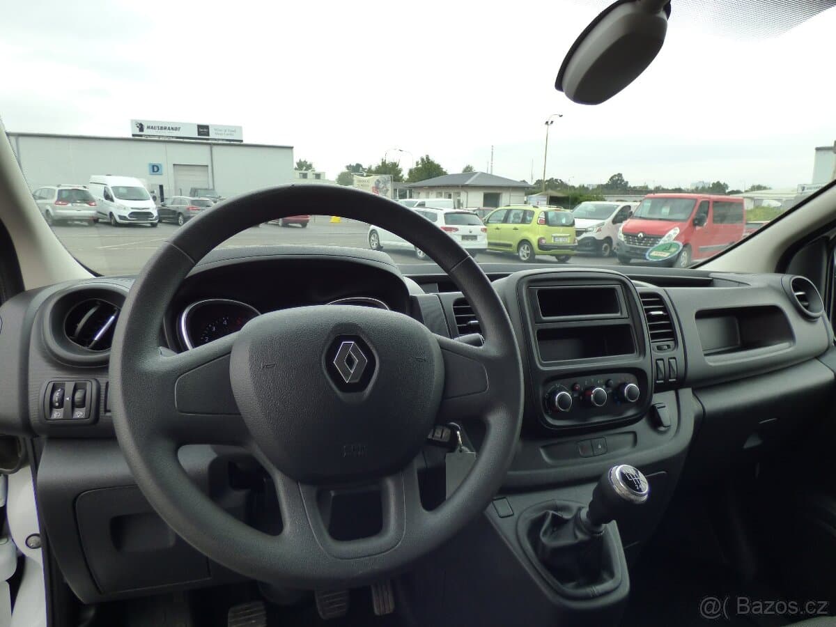 2021 Renault TRAFIC - 10