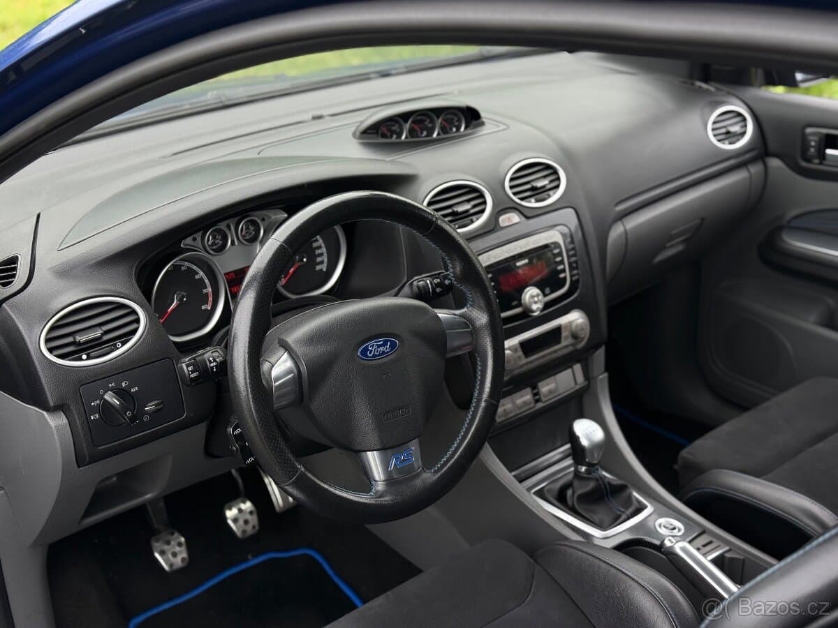 2011 Ford FOCUS - 10