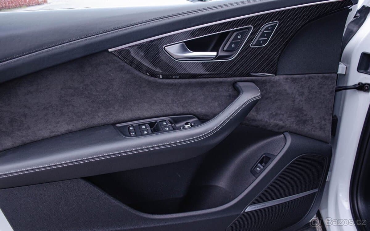 2022 Audi SQ7 - 10