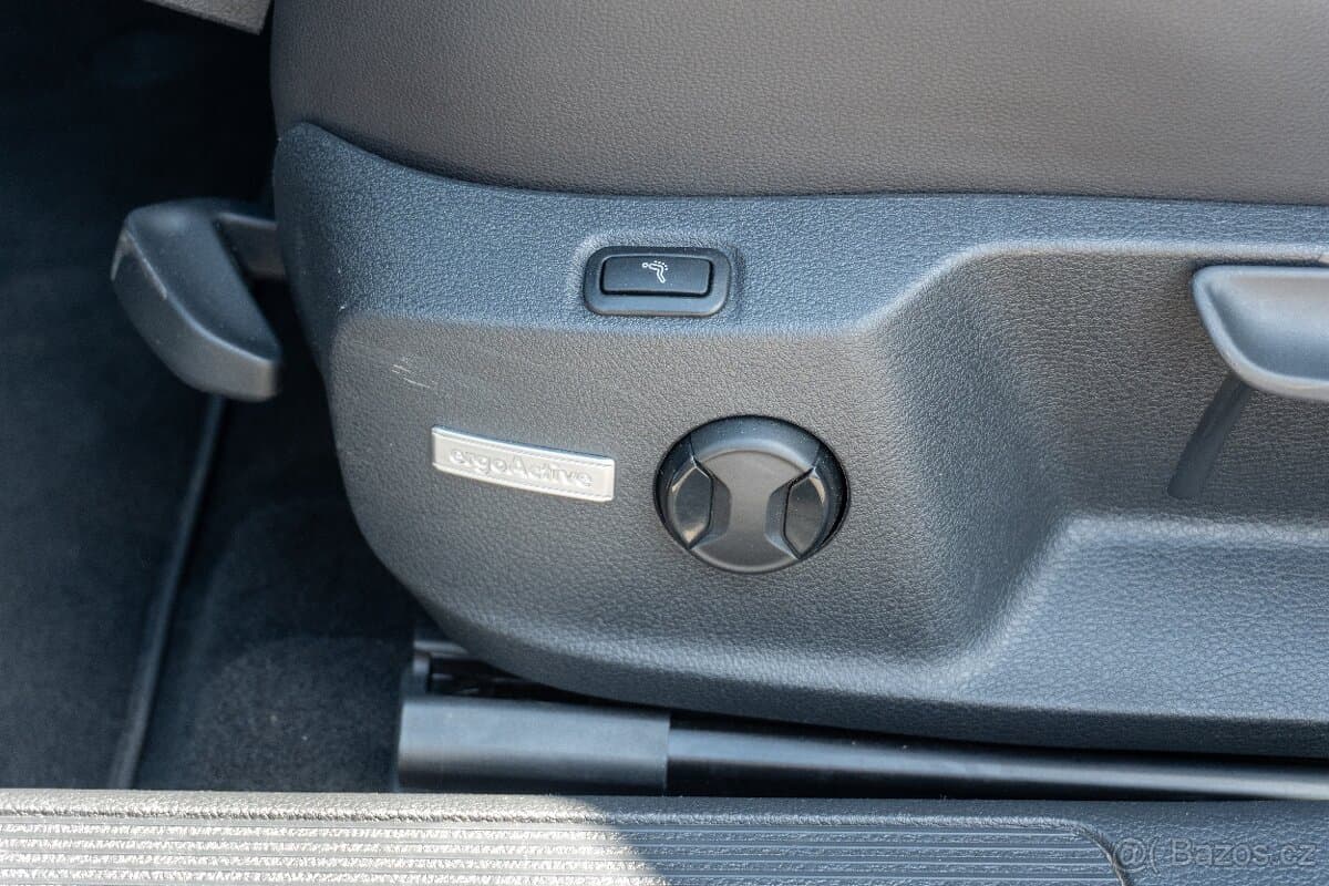 2016 Volkswagen GOLF - 10
