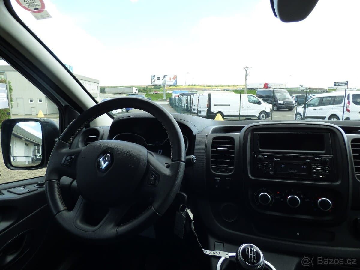 2021 Renault TRAFIC - 10