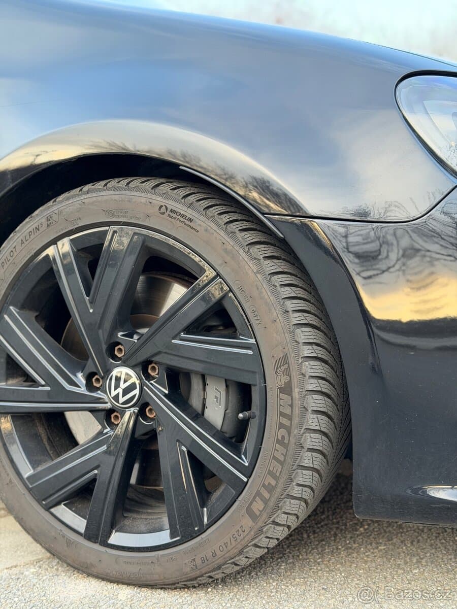 2010 Volkswagen GOLF - 10