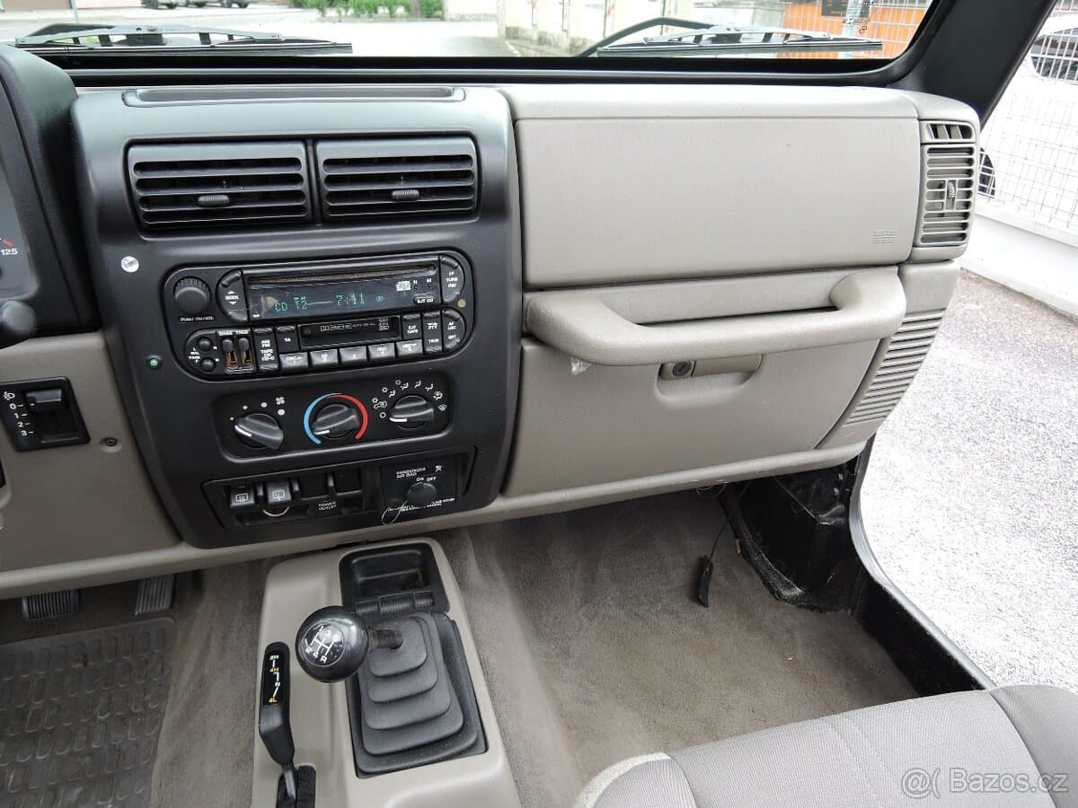 2003 Jeep WRANGLER - 10