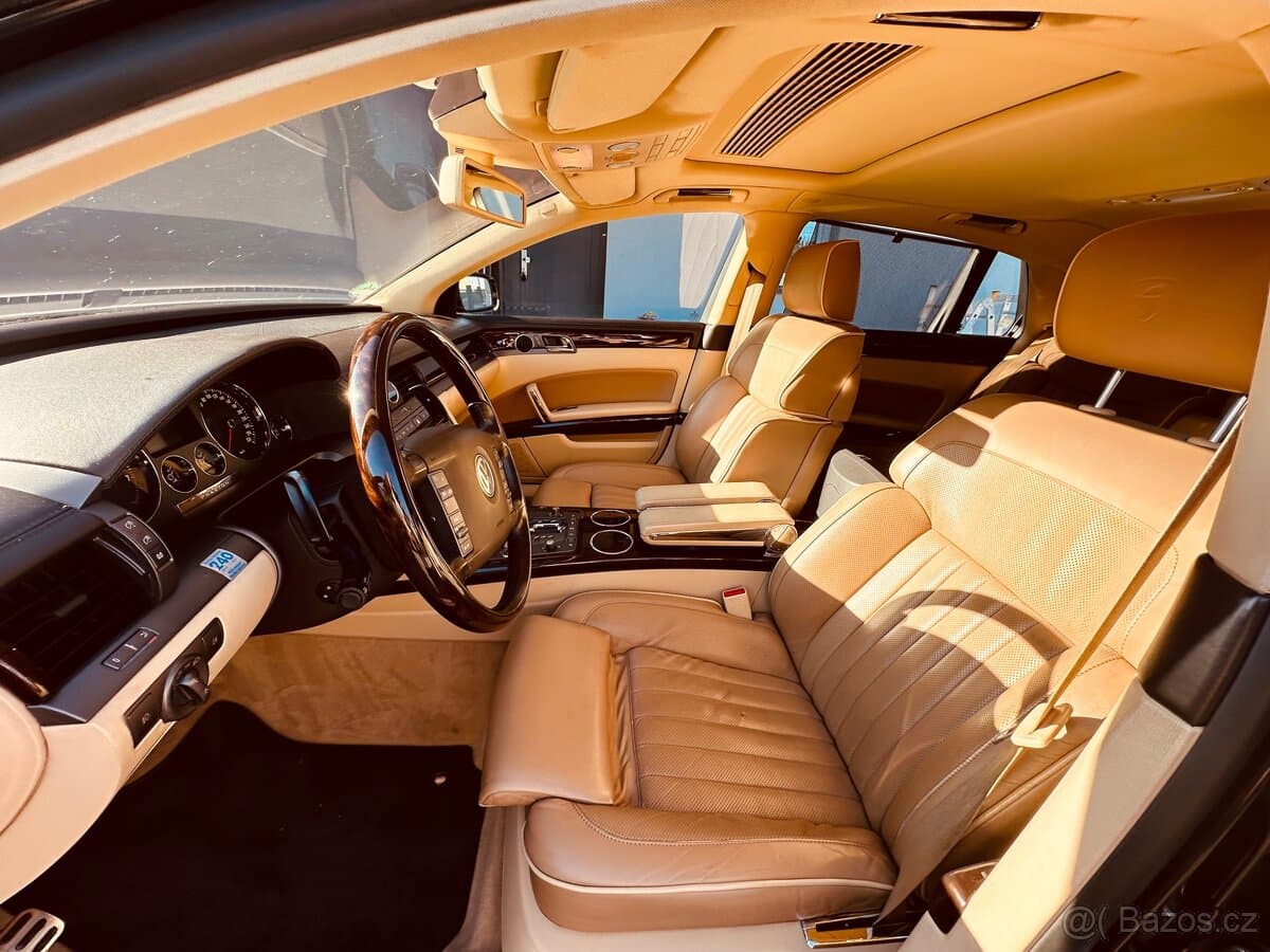 2007 Volkswagen PHAETON - 10