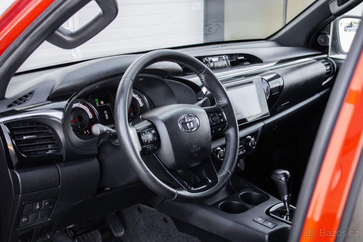2020 Toyota HILUX - 10