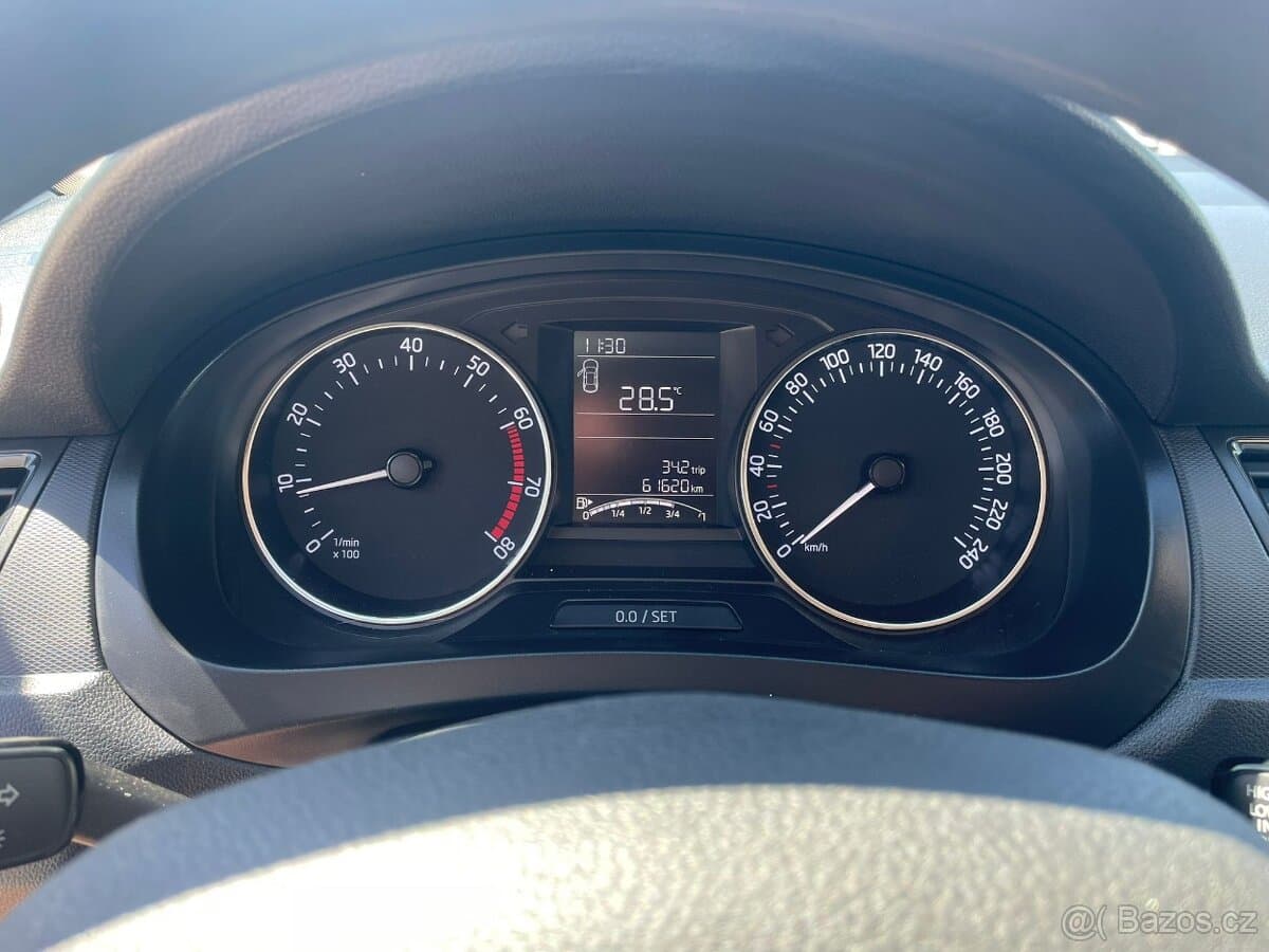 2016 Škoda RAPID - 10