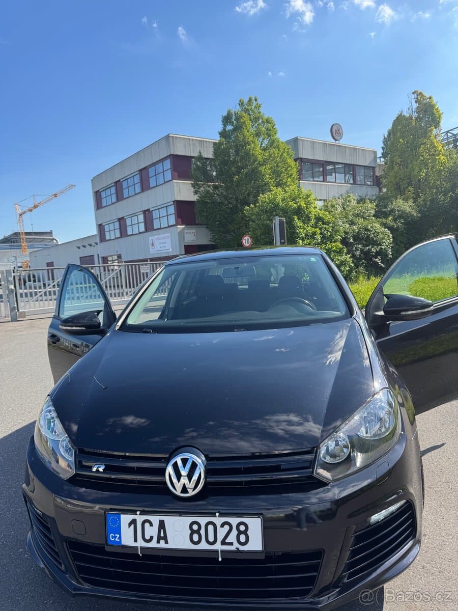 2010 Volkswagen GOLF - 10