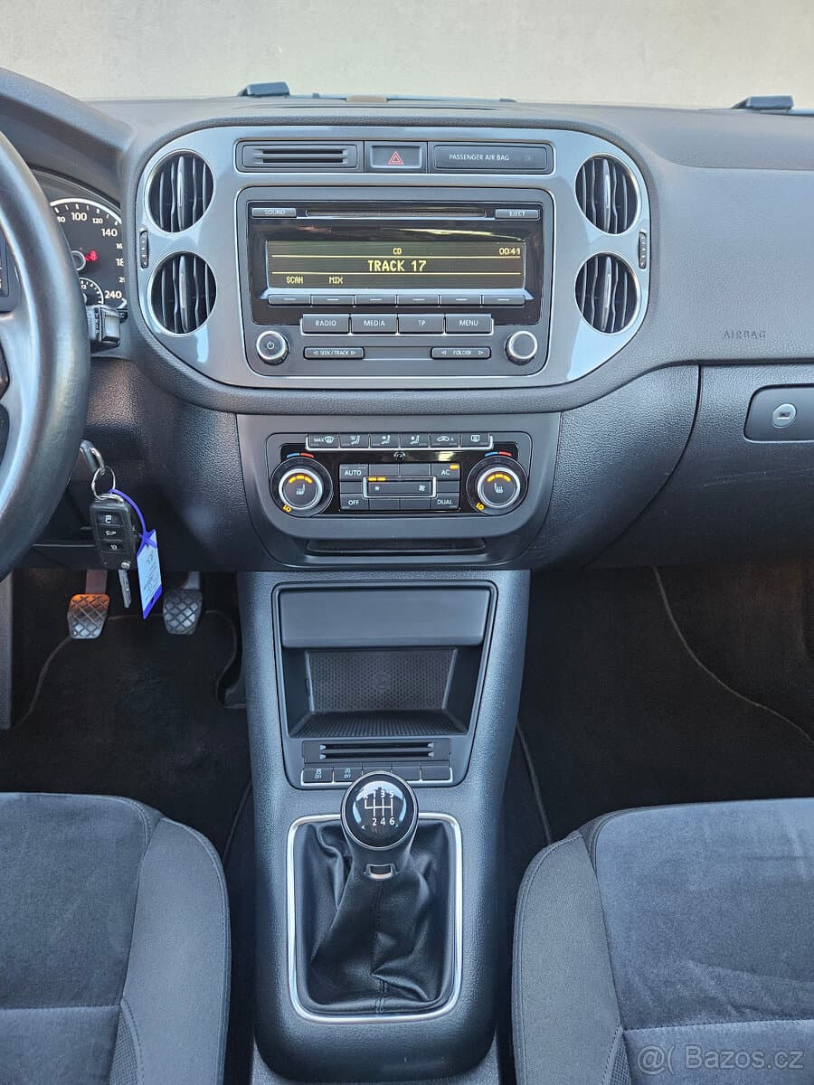 2012 Volkswagen TIGUAN - 10