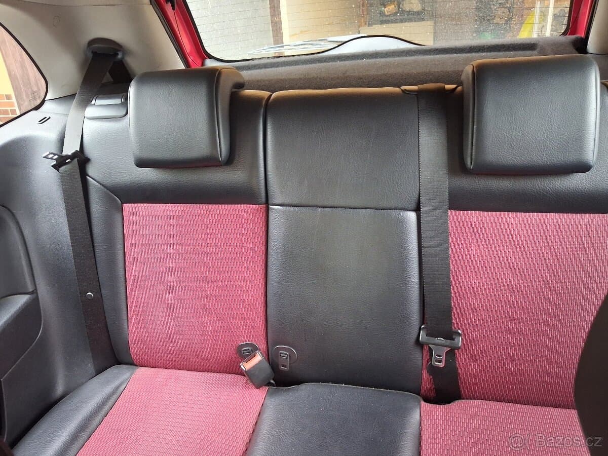 2005 Ford FIESTA - 10