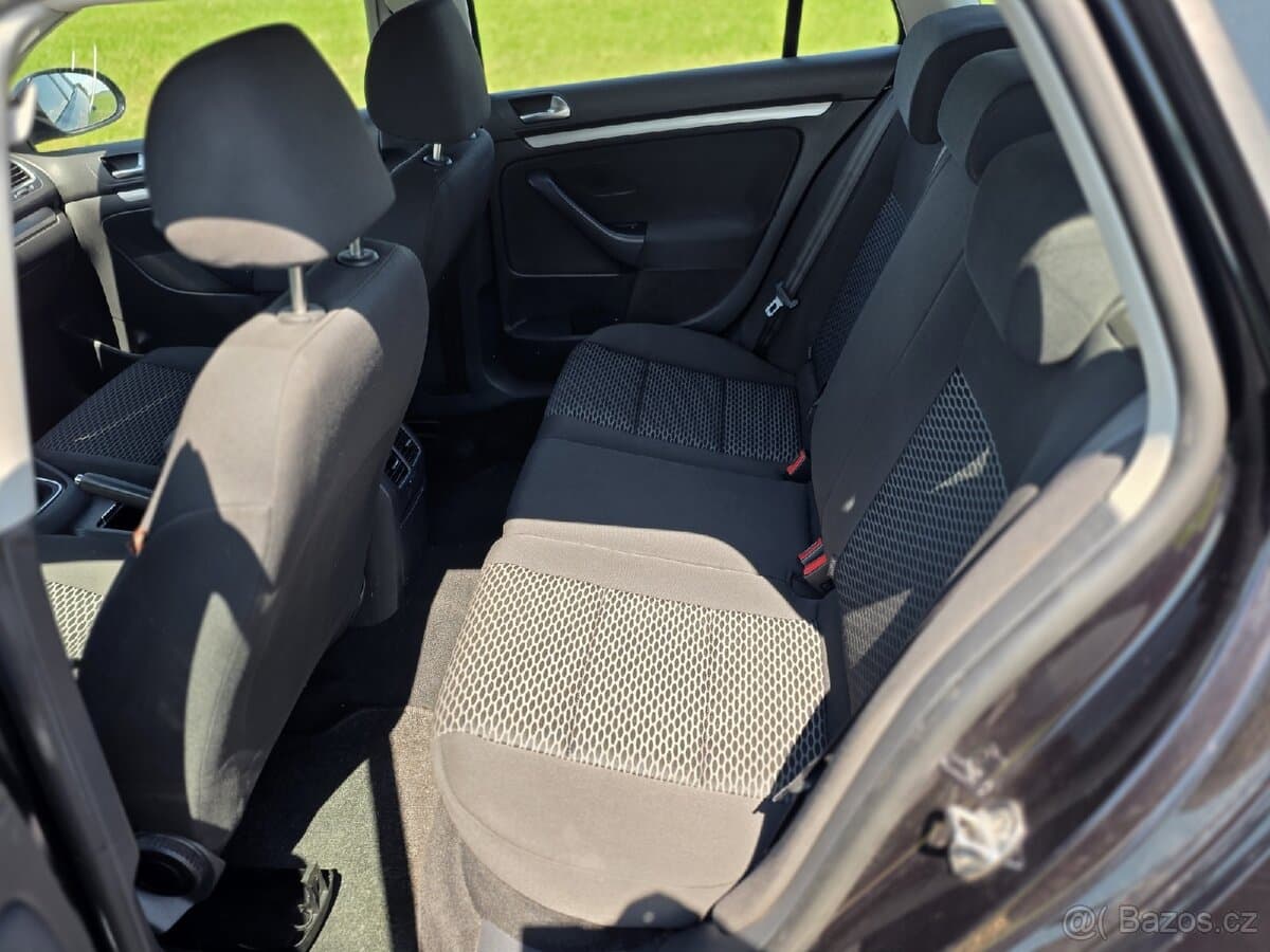 2010 Volkswagen GOLF - 10