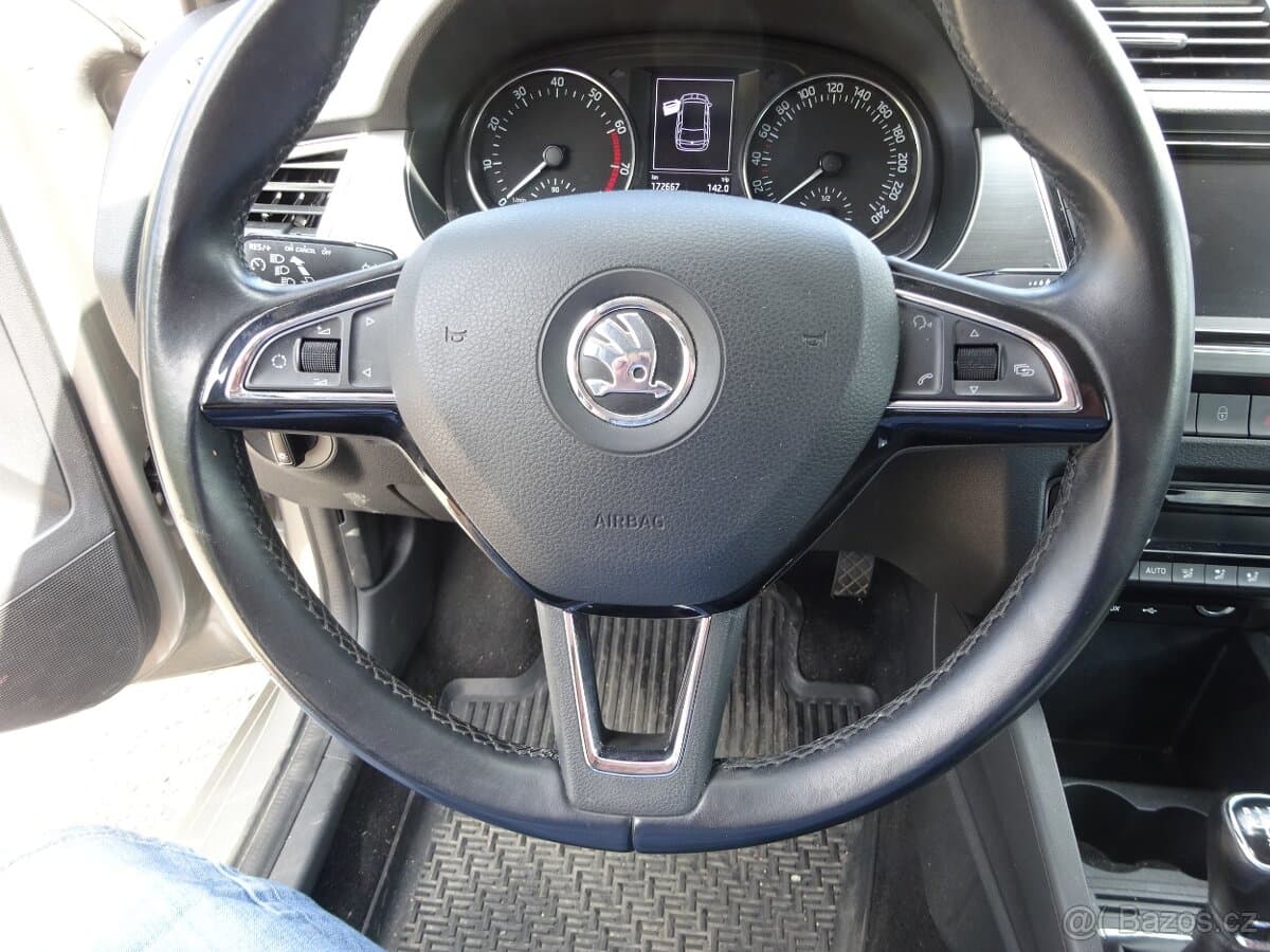 2015 Škoda FABIA - 10