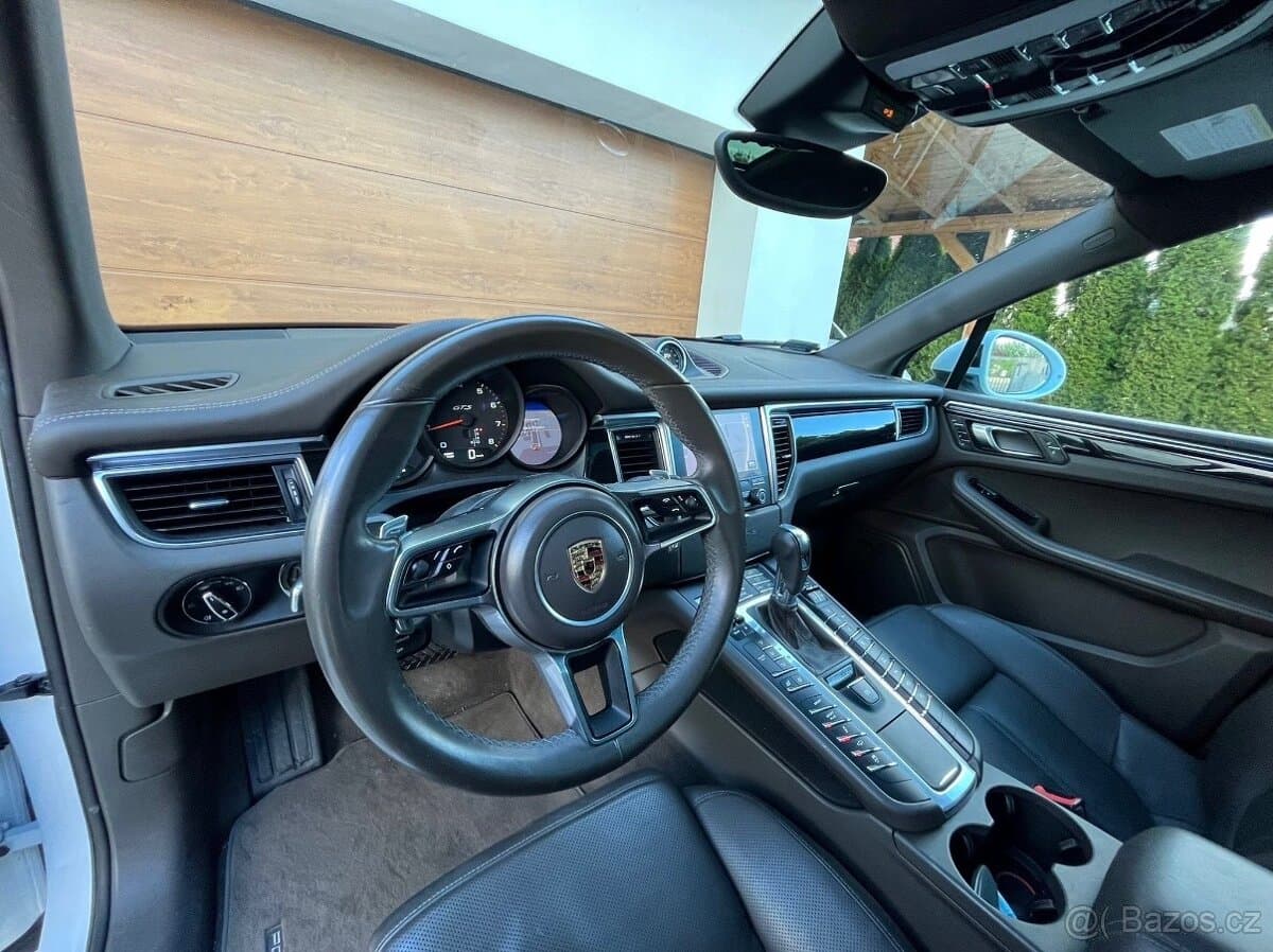 2016 Porsche MACAN - 10