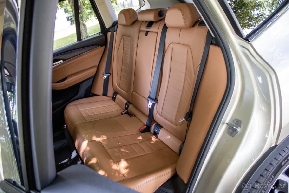 2019 BMW X3 - 10