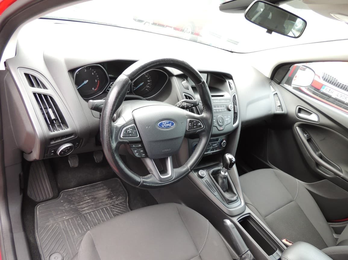 2017 Ford FOCUS - 10
