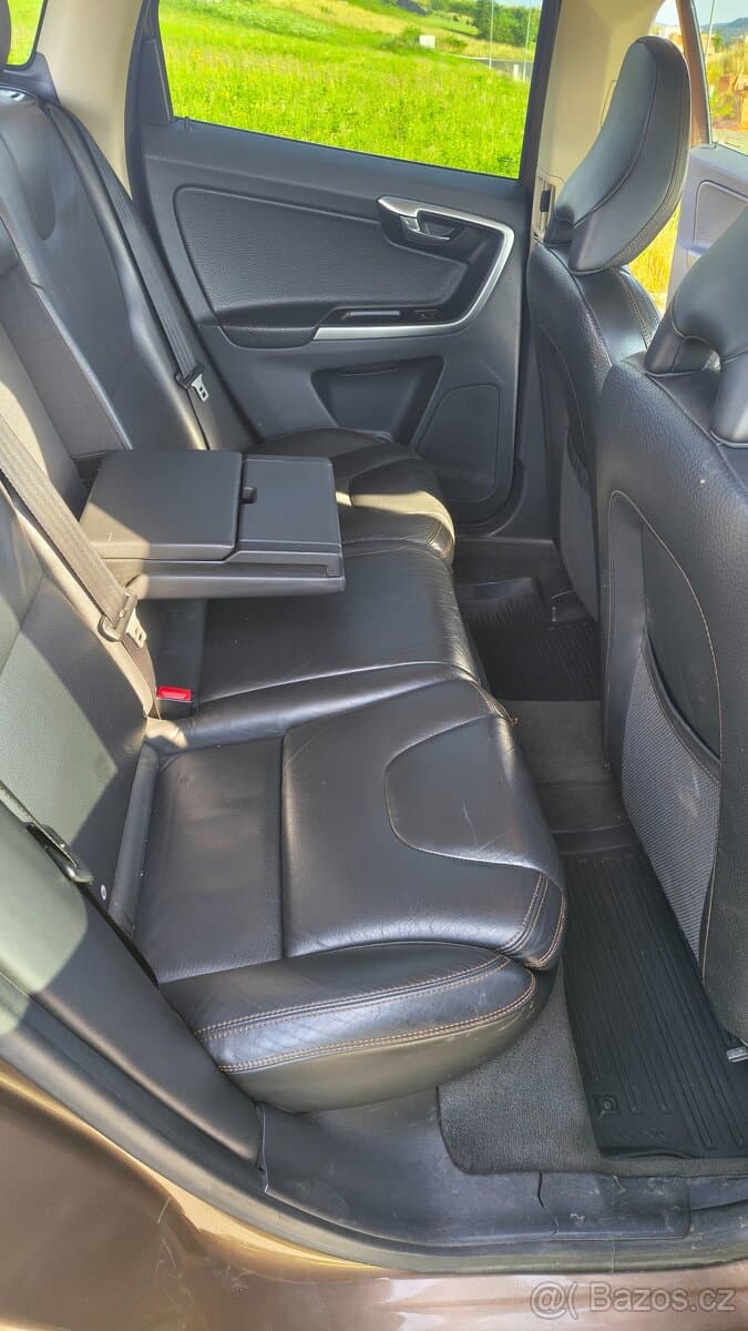 Volvo XC60 - 10