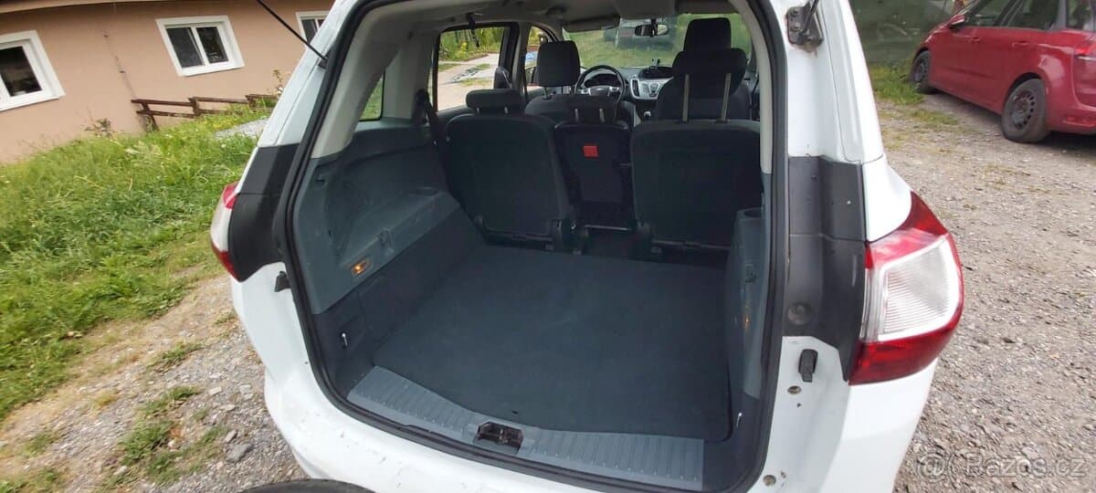 2011 Ford C-MAX - 10