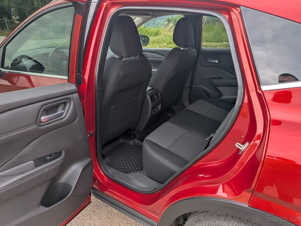 Nissan QASHQAI - 10
