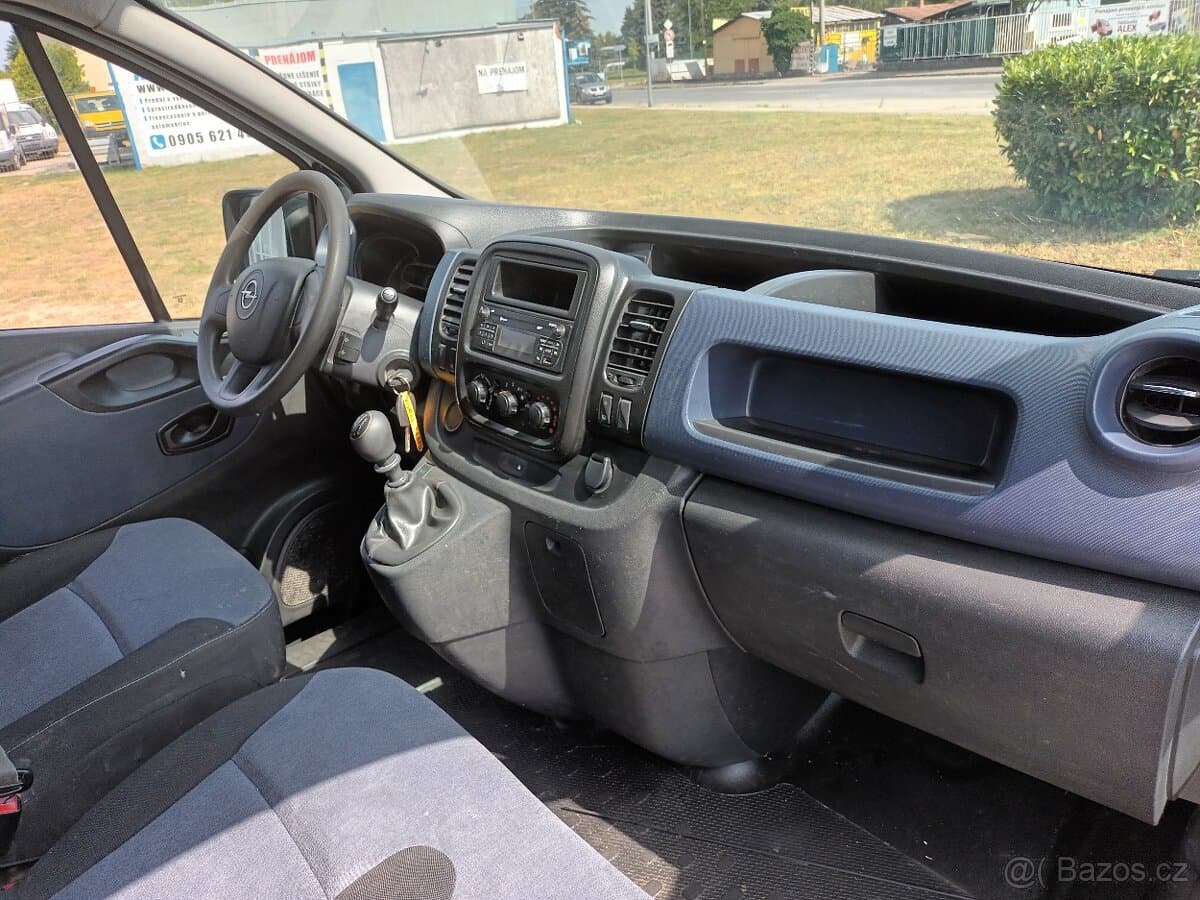 2015 Opel VIVARO - 10