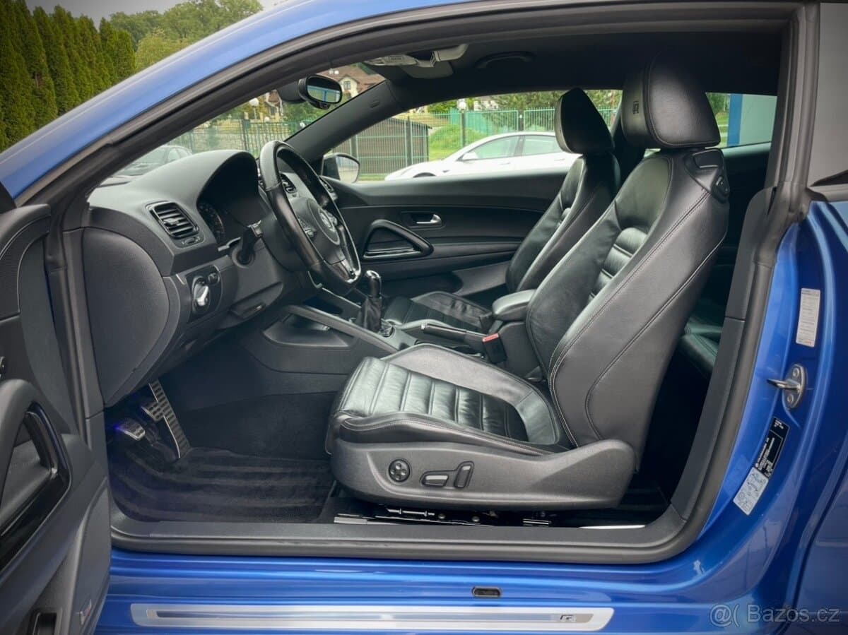 2011 Volkswagen CC - 10
