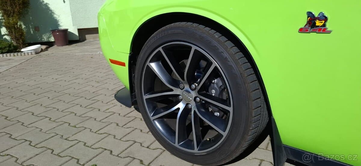 2015 Dodge CHALLENGER - 10