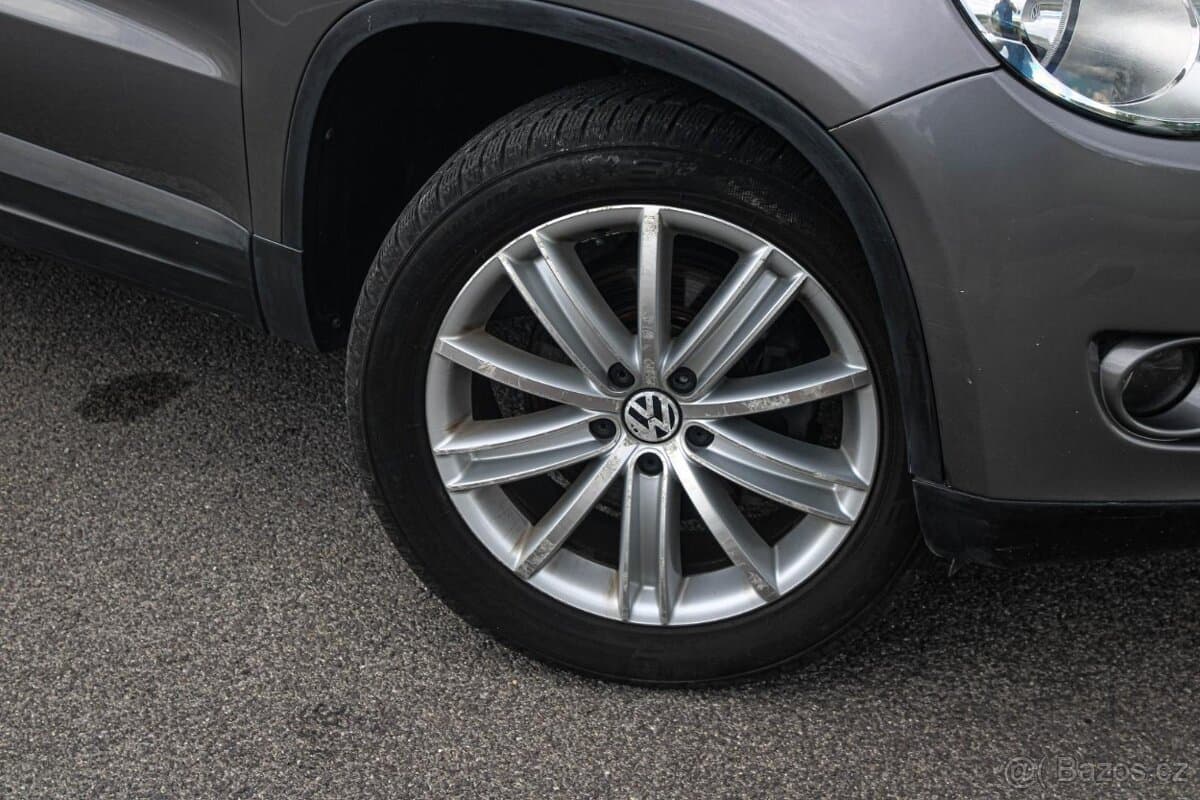 2010 Volkswagen TIGUAN - 10