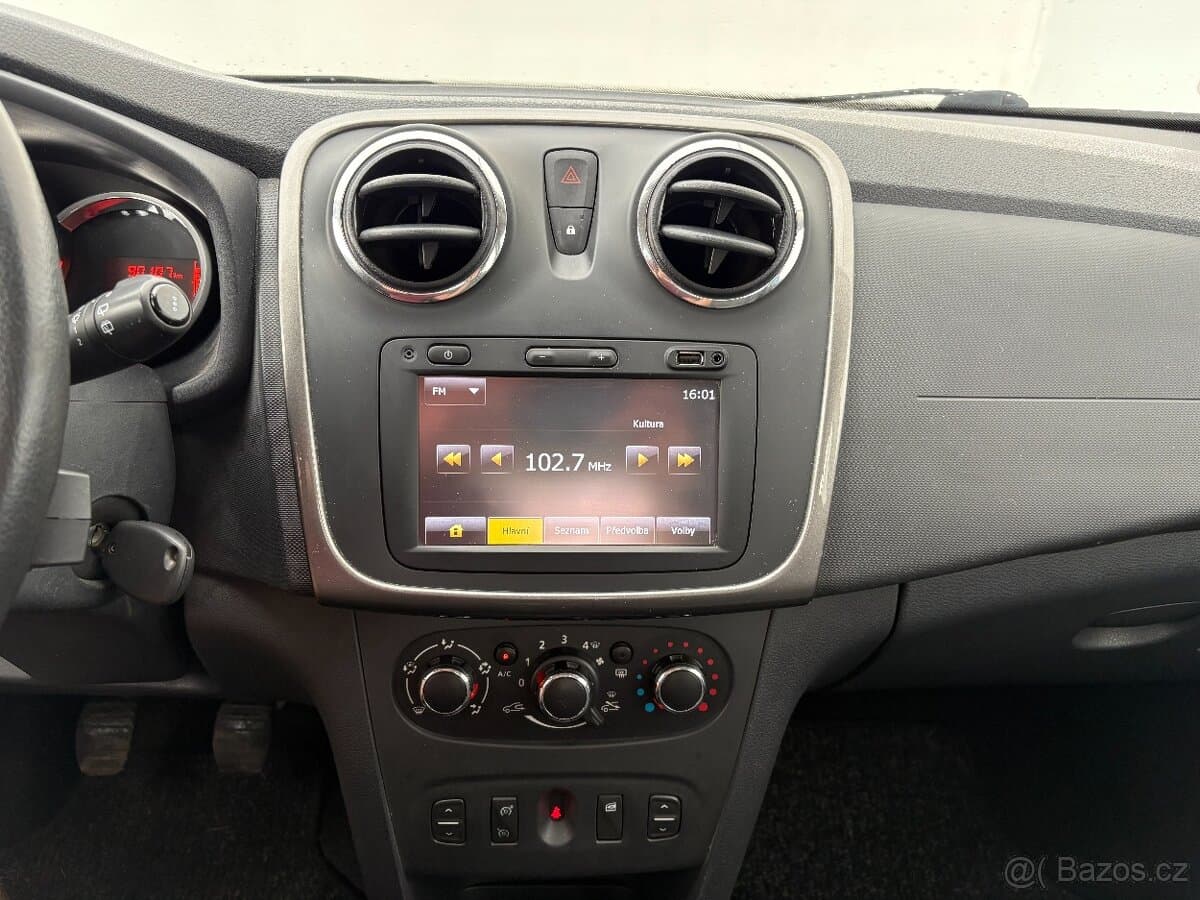 2015 Dacia SANDERO - 10