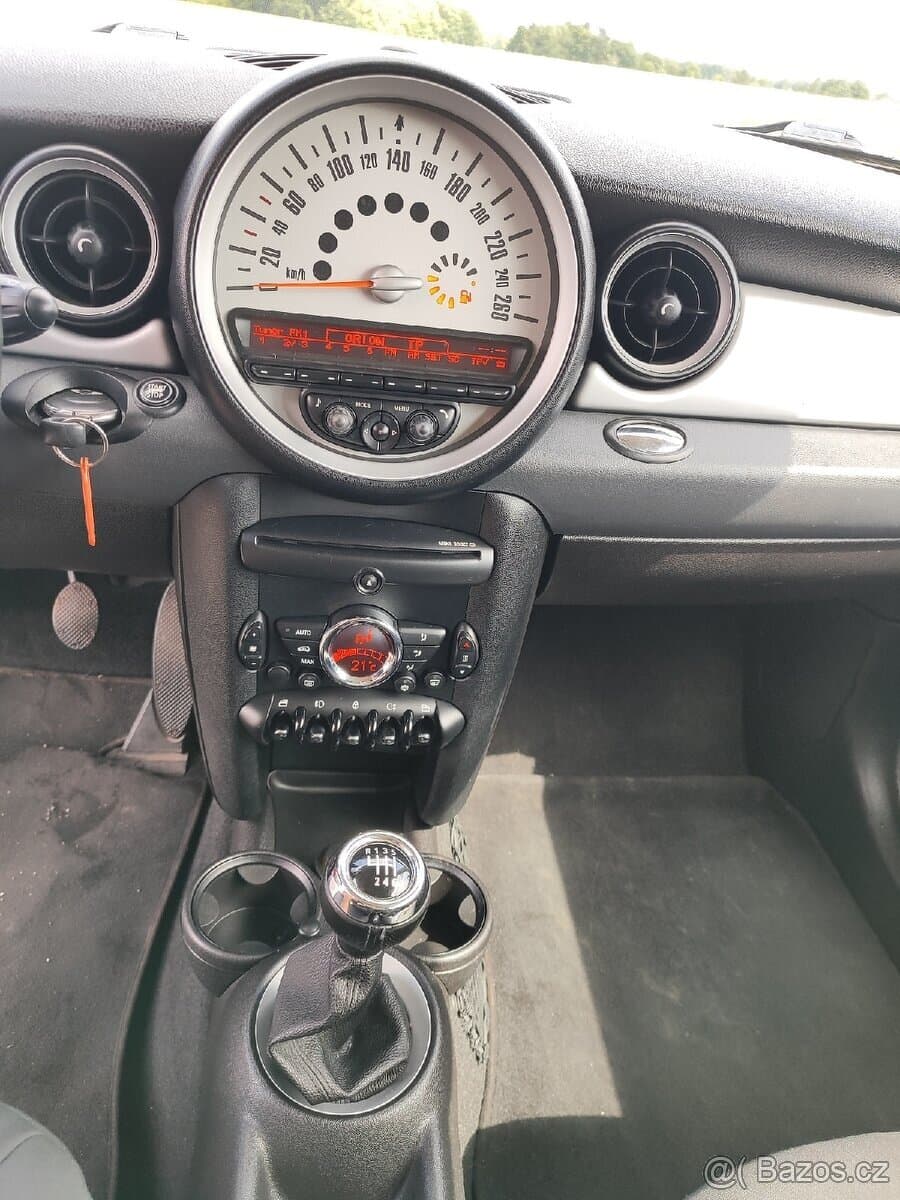 2011 Mini COOPER - 10